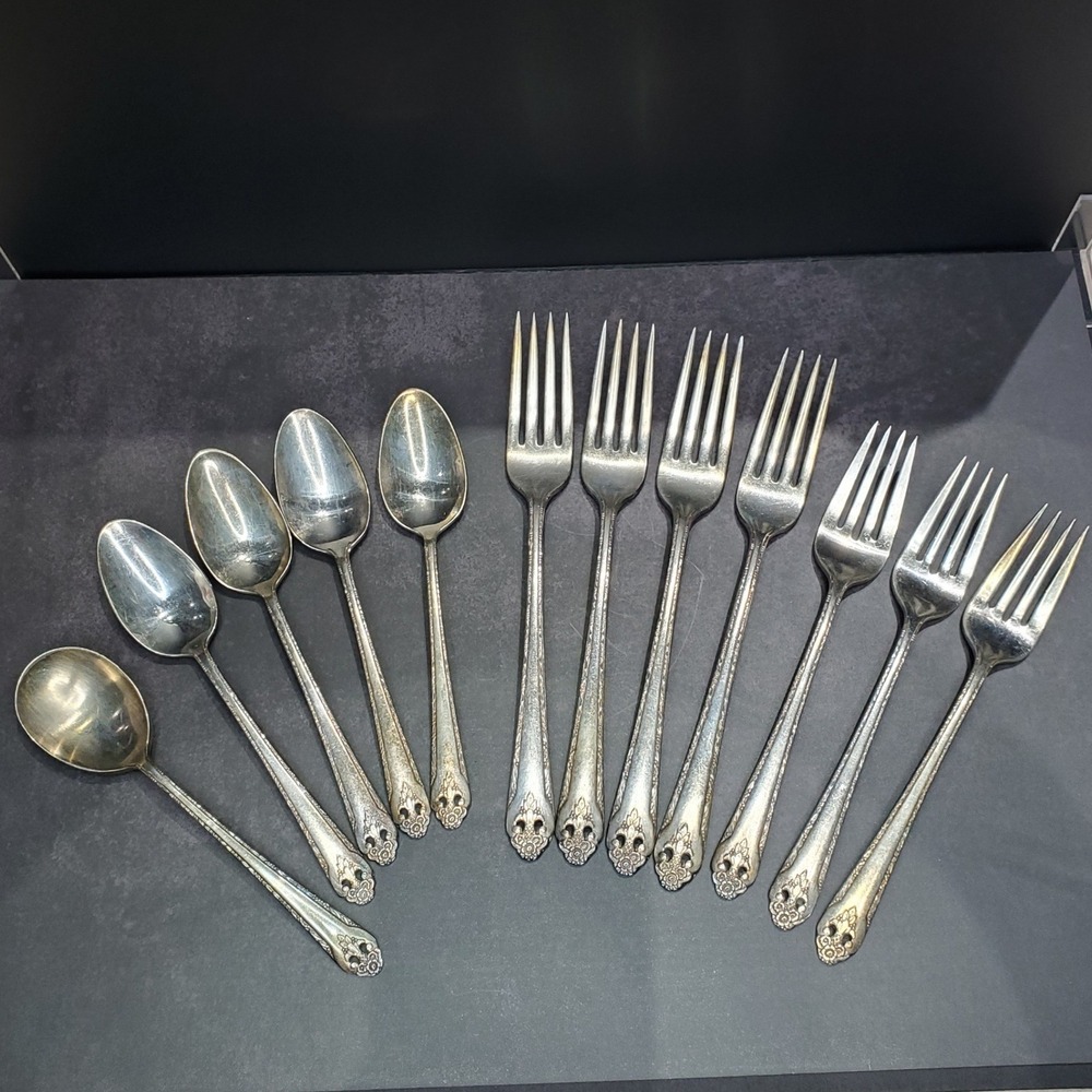 Holmes & Edwards Vintage Silverplate Spoons and Forks Set "Lovely Lady" Pattern
